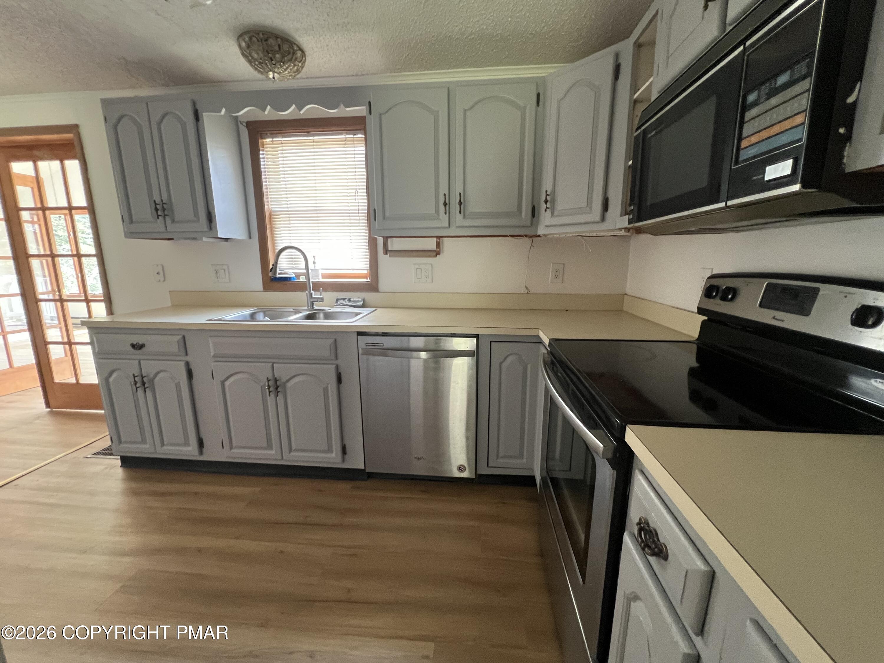 200 Dogwood Terrace Property Photo 5
