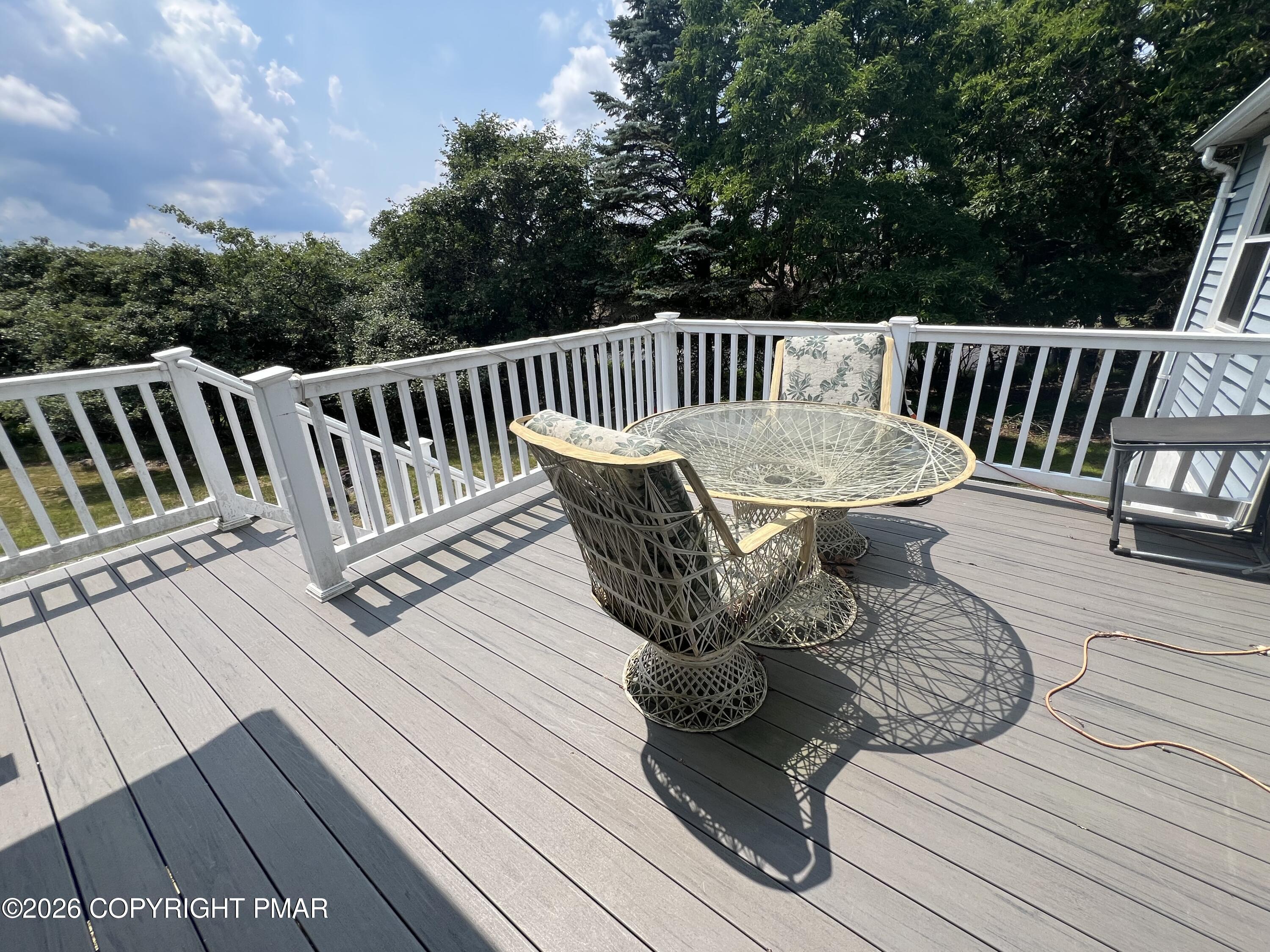 200 Dogwood Terrace Property Photo 8