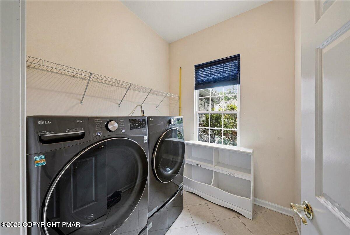 539 Tournament Court Property Photo 11