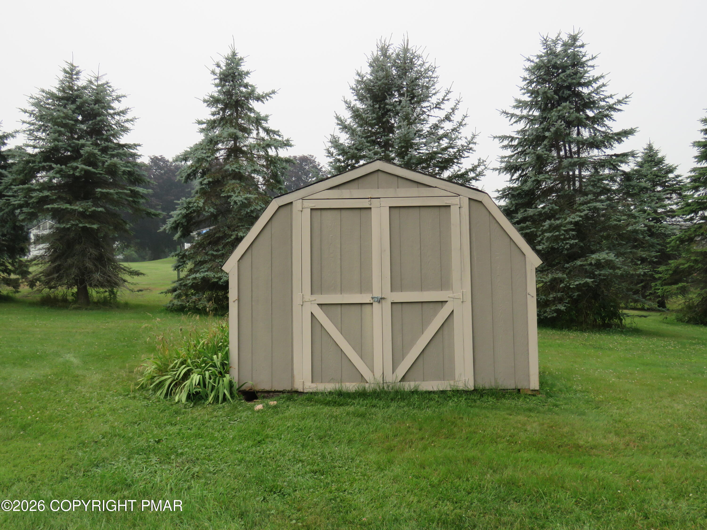 508 Grove Street Property Photo 5