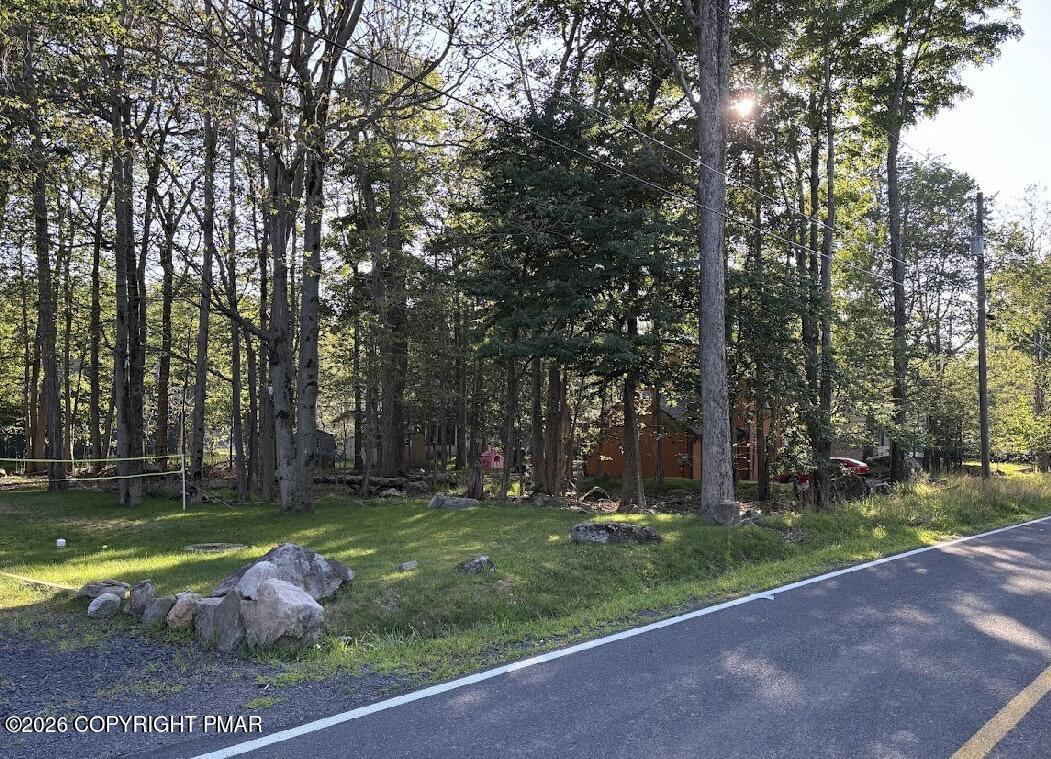 1357 Winding Way Property Photo 4