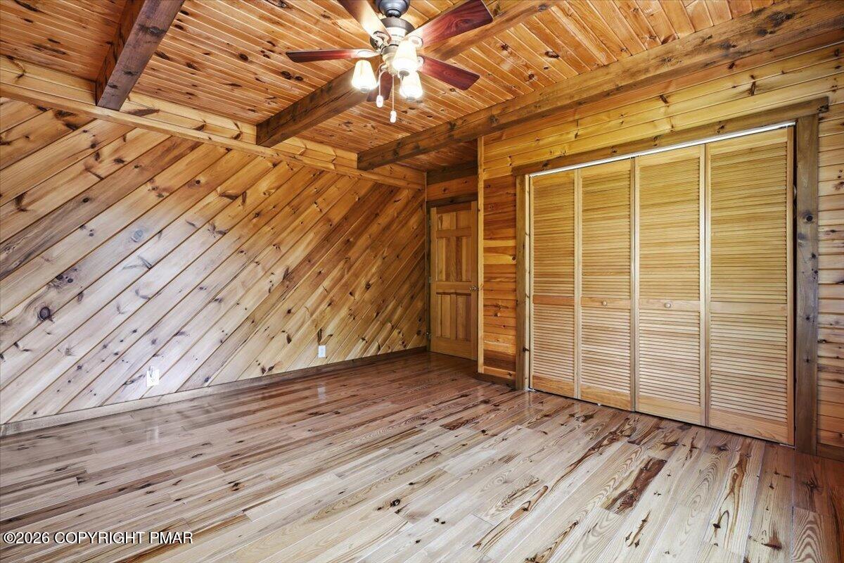 14 E Point Road Property Photo 31