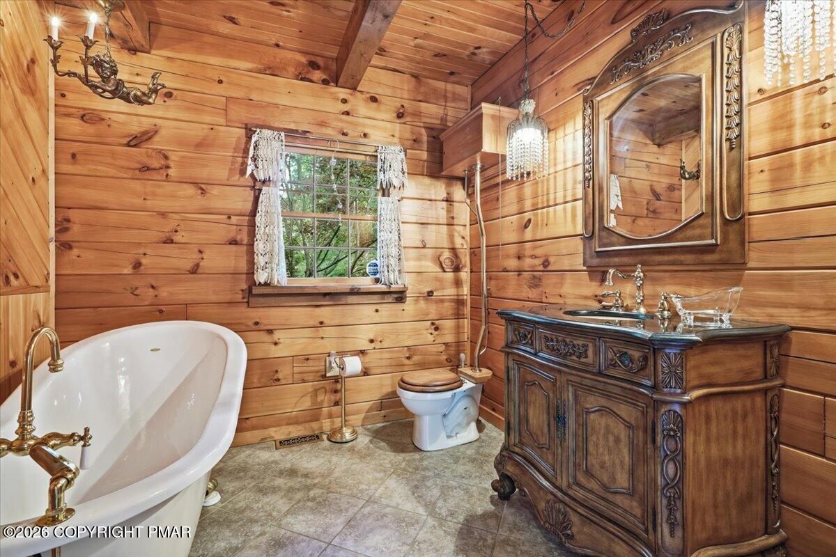 14 E Point Road Property Photo 32