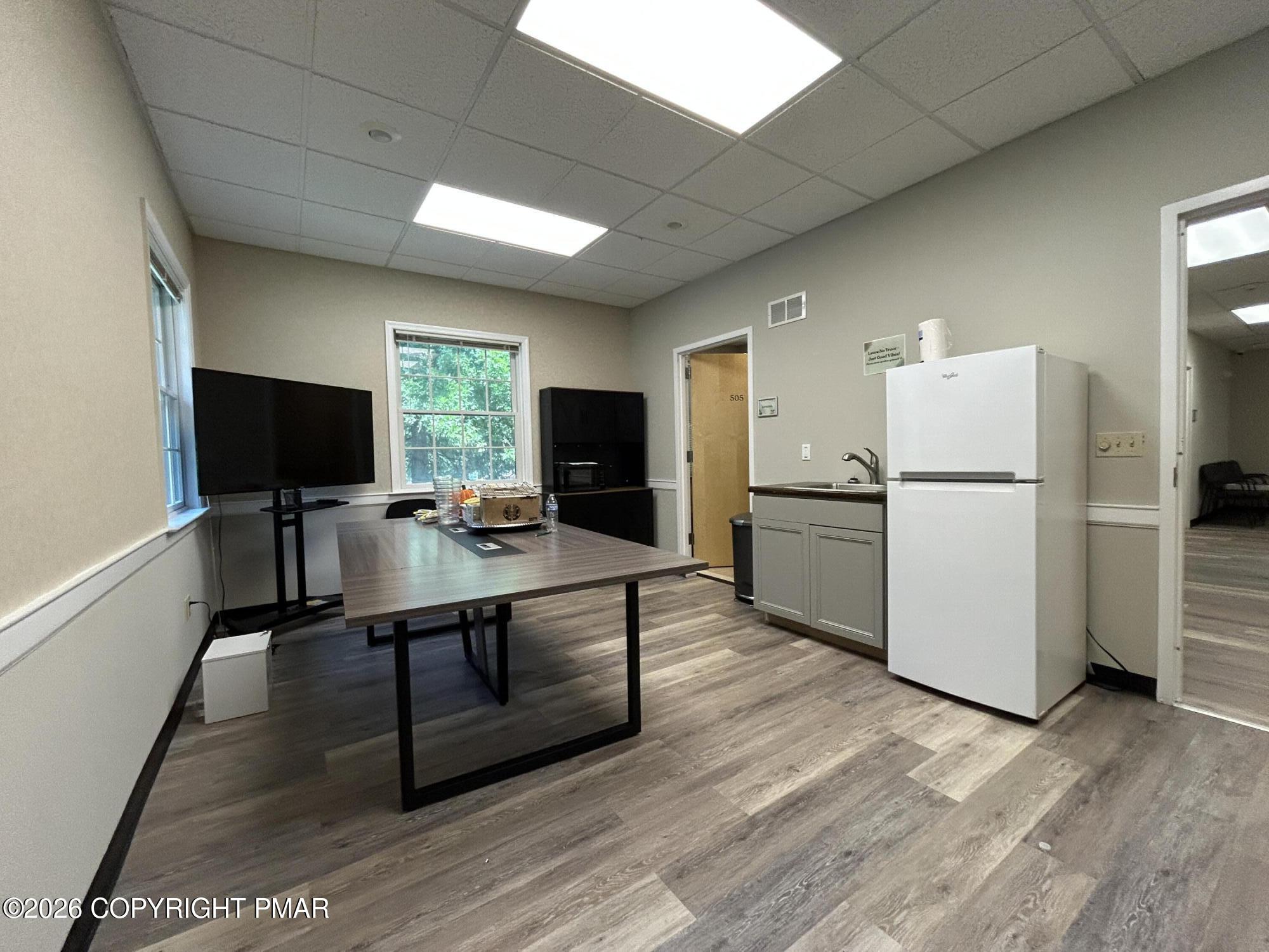 526-528 Independence Road Property Photo 4