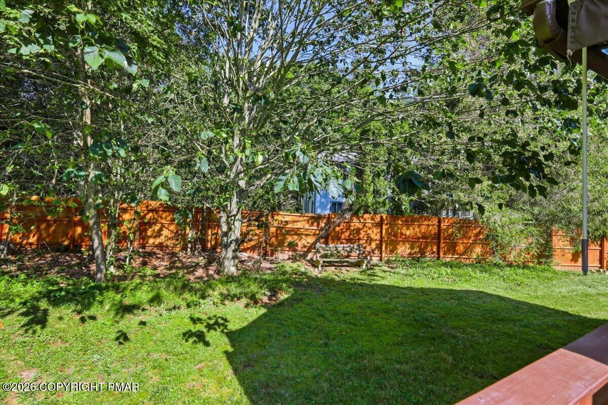1100 Blackberry Road Property Photo 10