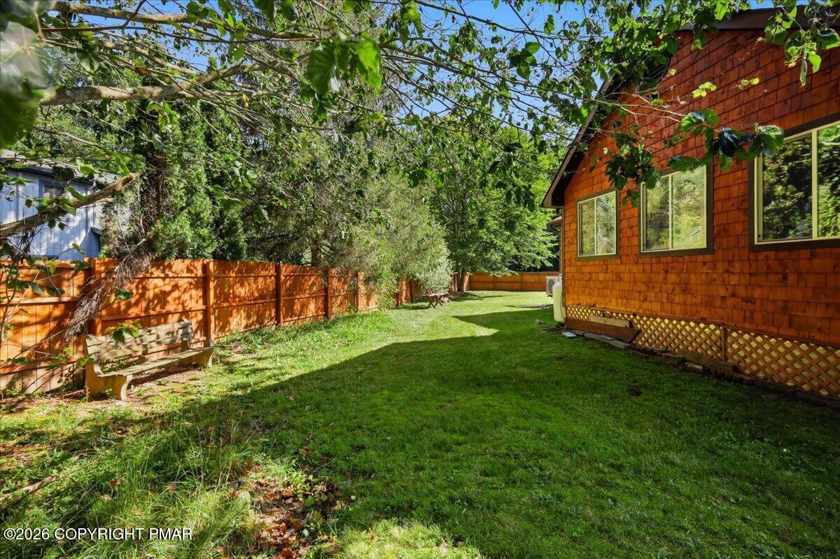 1100 Blackberry Road Property Photo 11