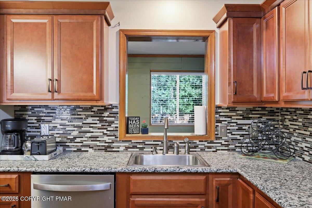 1100 Blackberry Road Property Photo 23