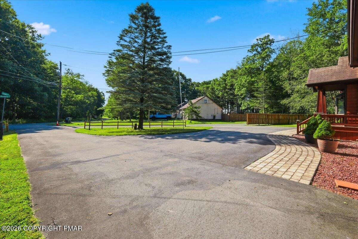 1100 Blackberry Road Property Photo 39