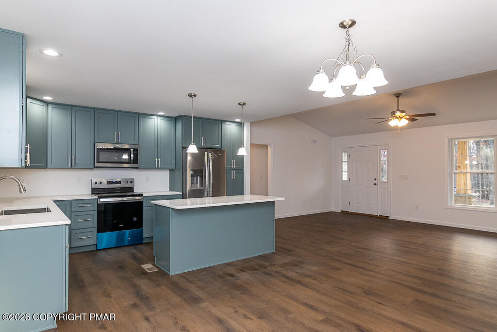 3209 Wood Crest Ave 129 Avenue Property Photo 8