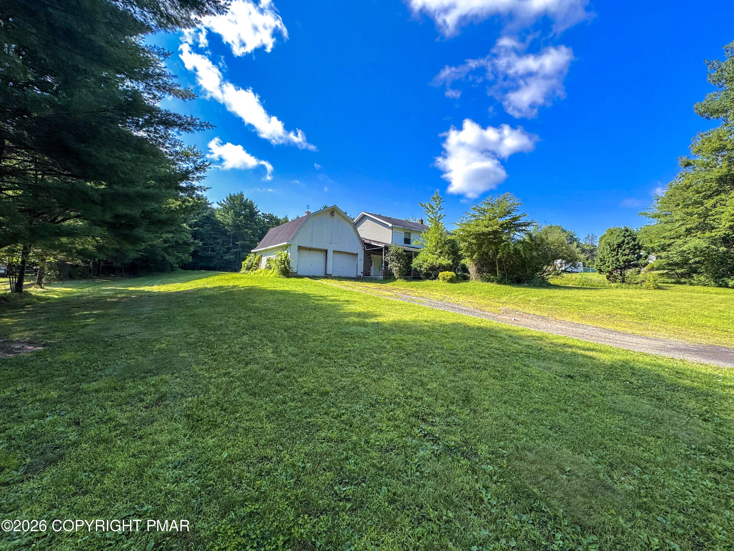 1970 Forest Street Property Photo 2