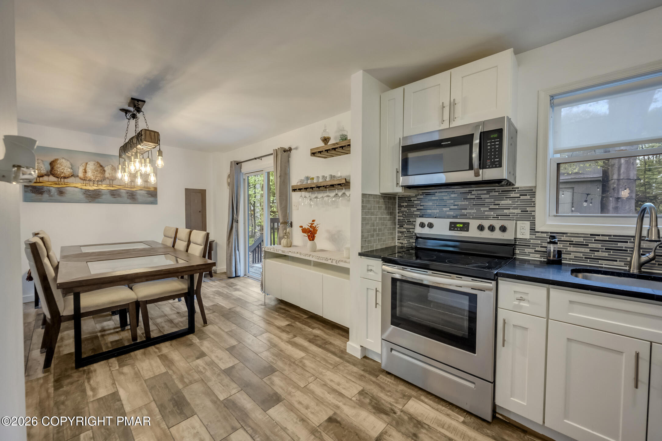 7430 Ventnor Drive Property Photo 16
