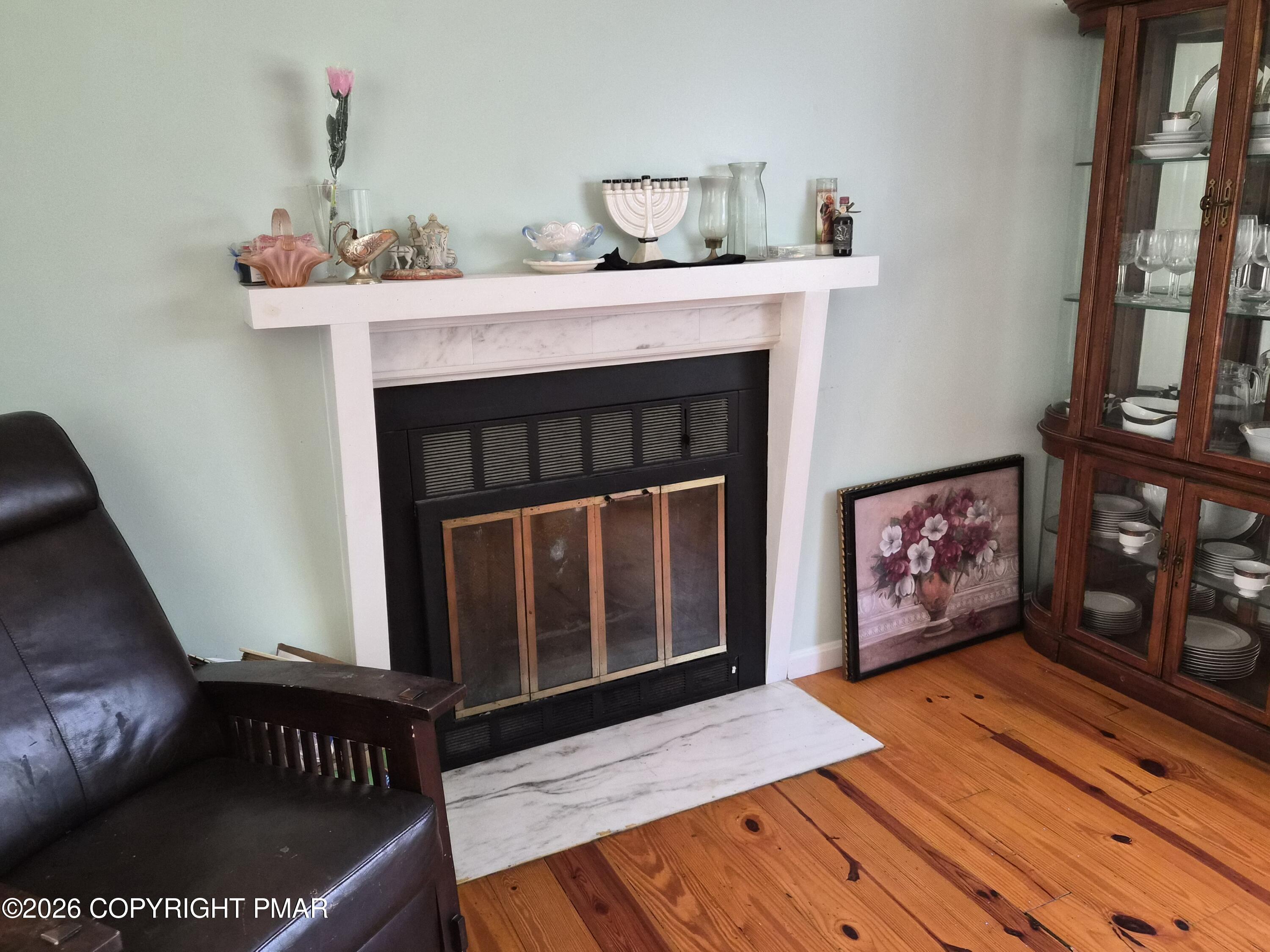 16 Spring Lake Drive Property Photo 4