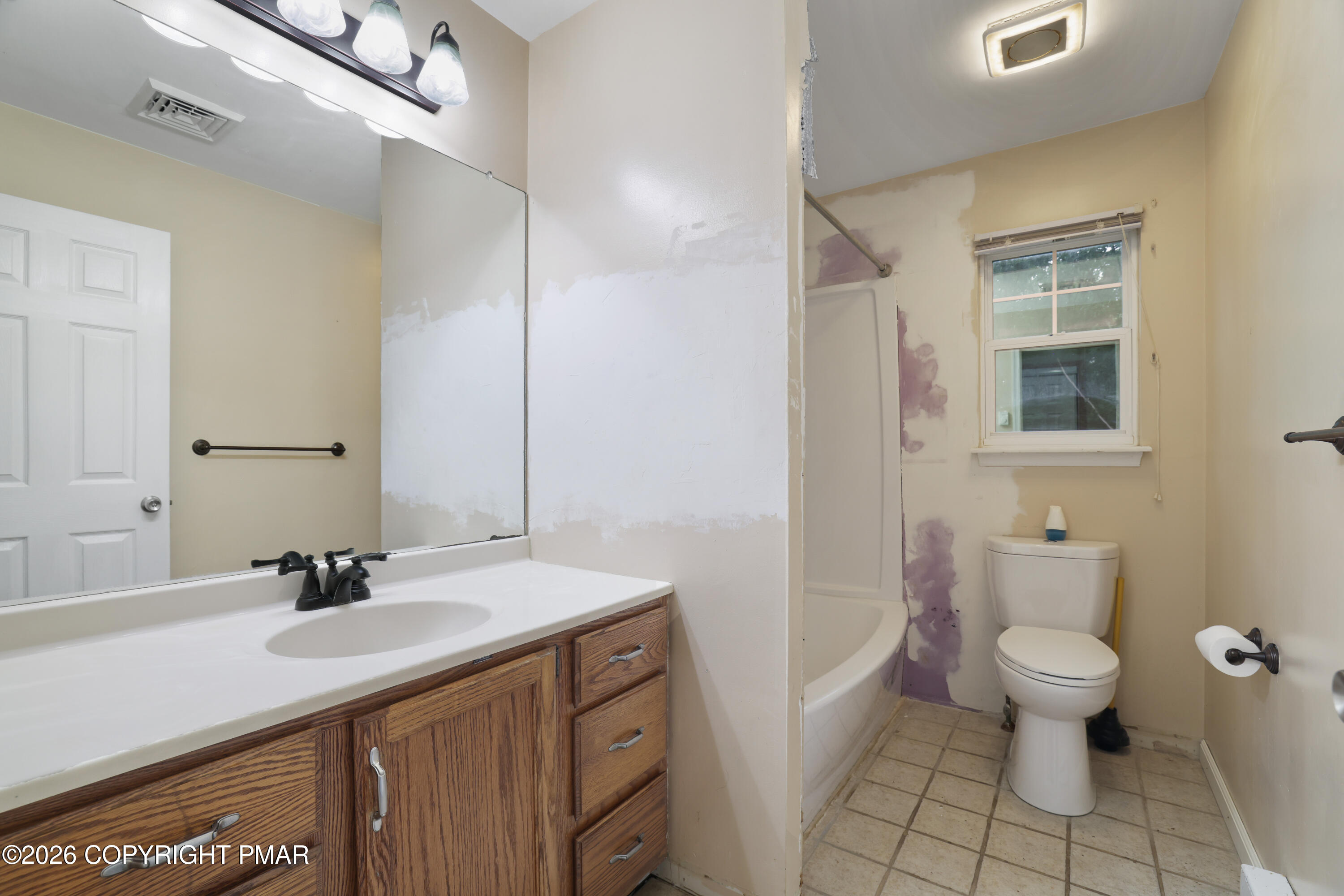 2210 S Rocky Mountain Drive Property Photo 21