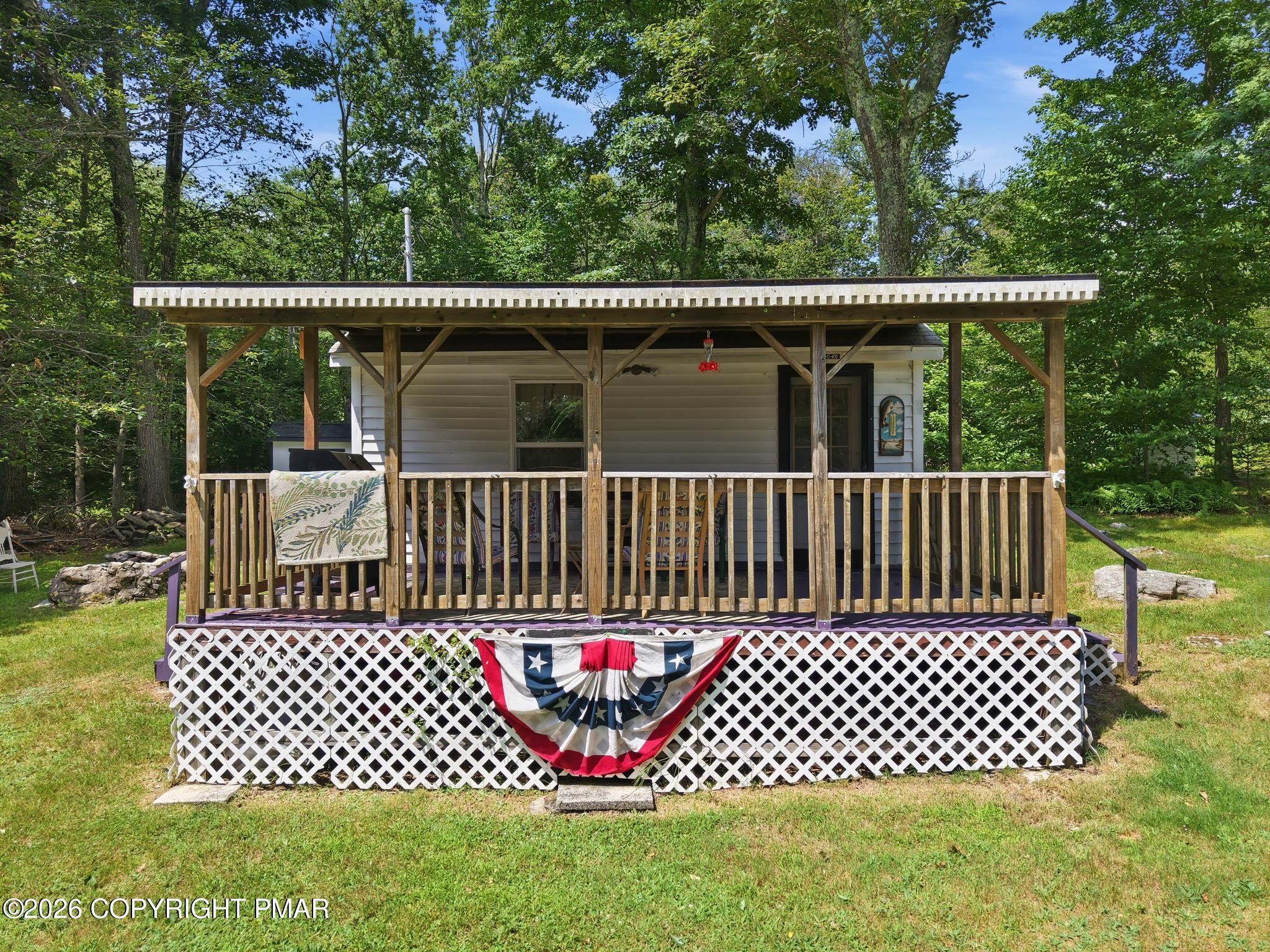 216 North Shore Drive, 19-c-410 Property Photo 1