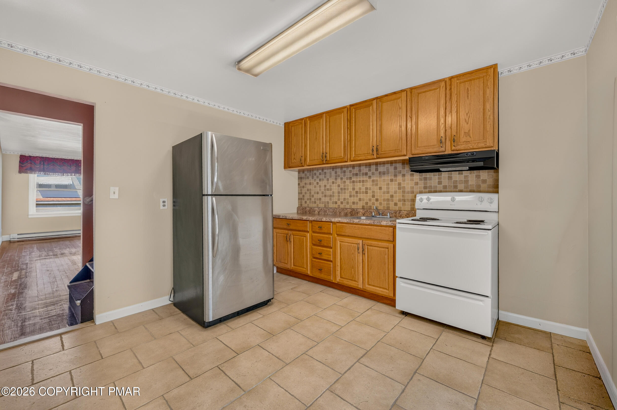 325 E Fell Street Property Photo 11