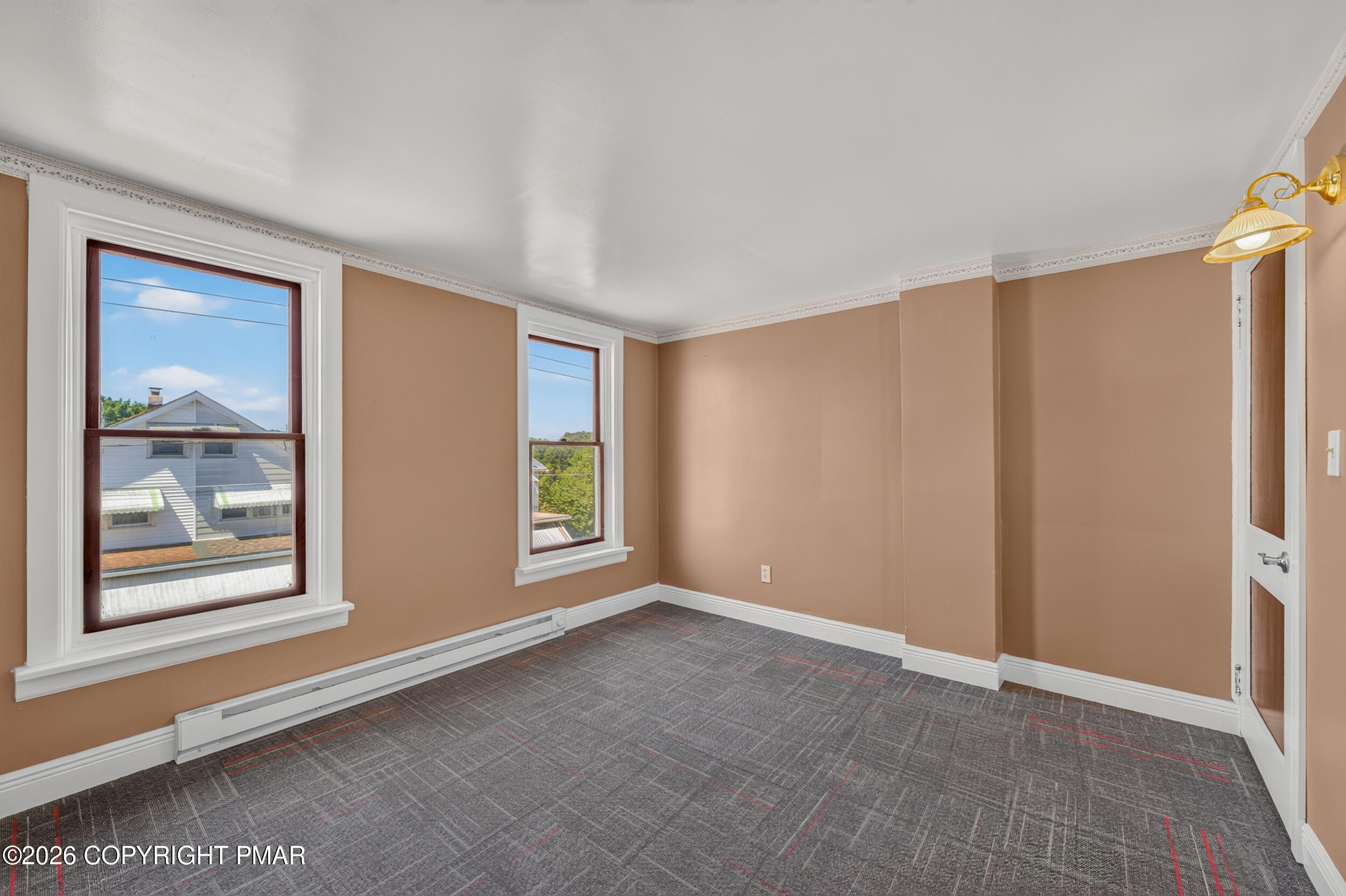 325 E Fell Street Property Photo 17