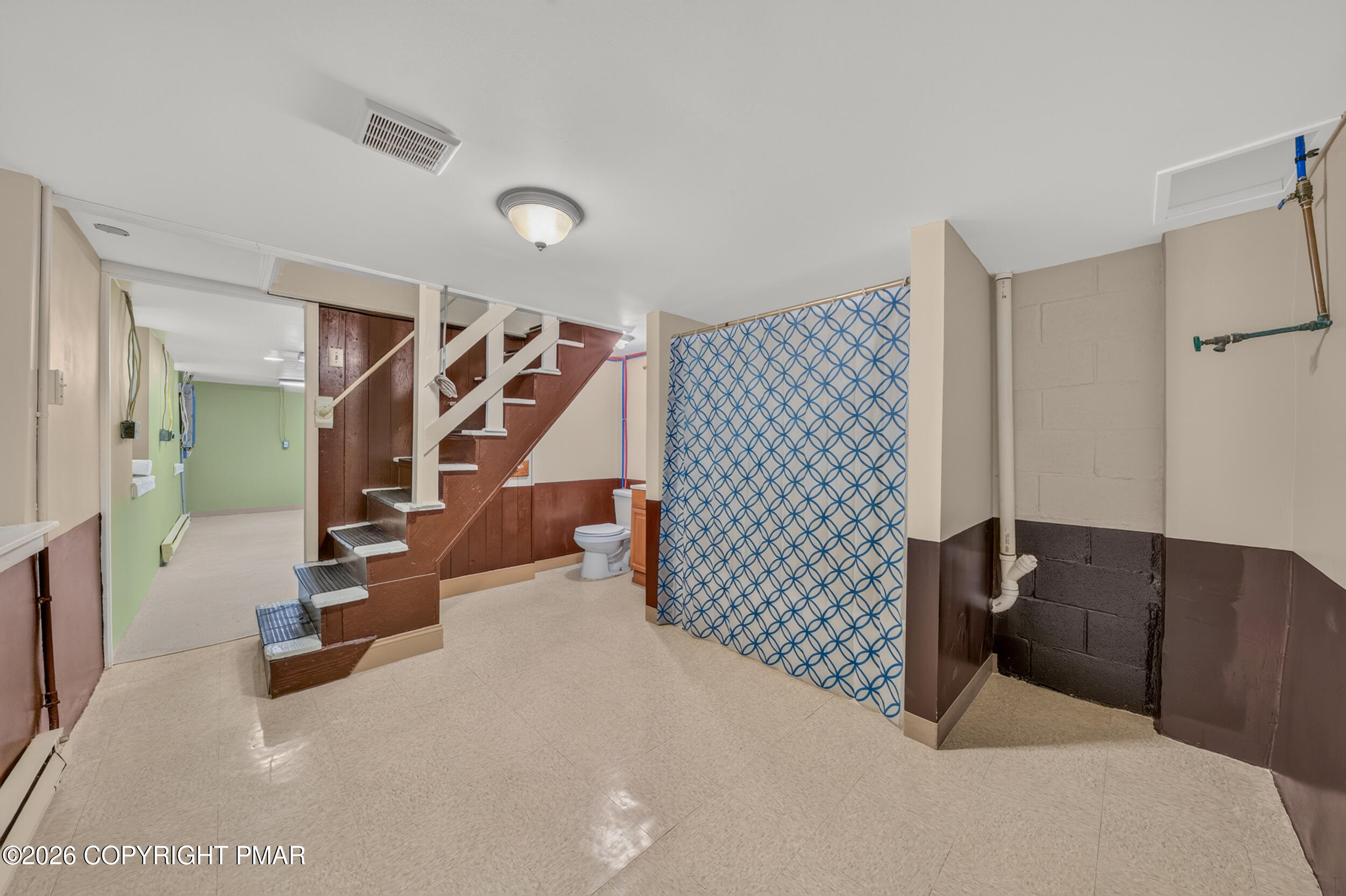 325 E Fell Street Property Photo 22