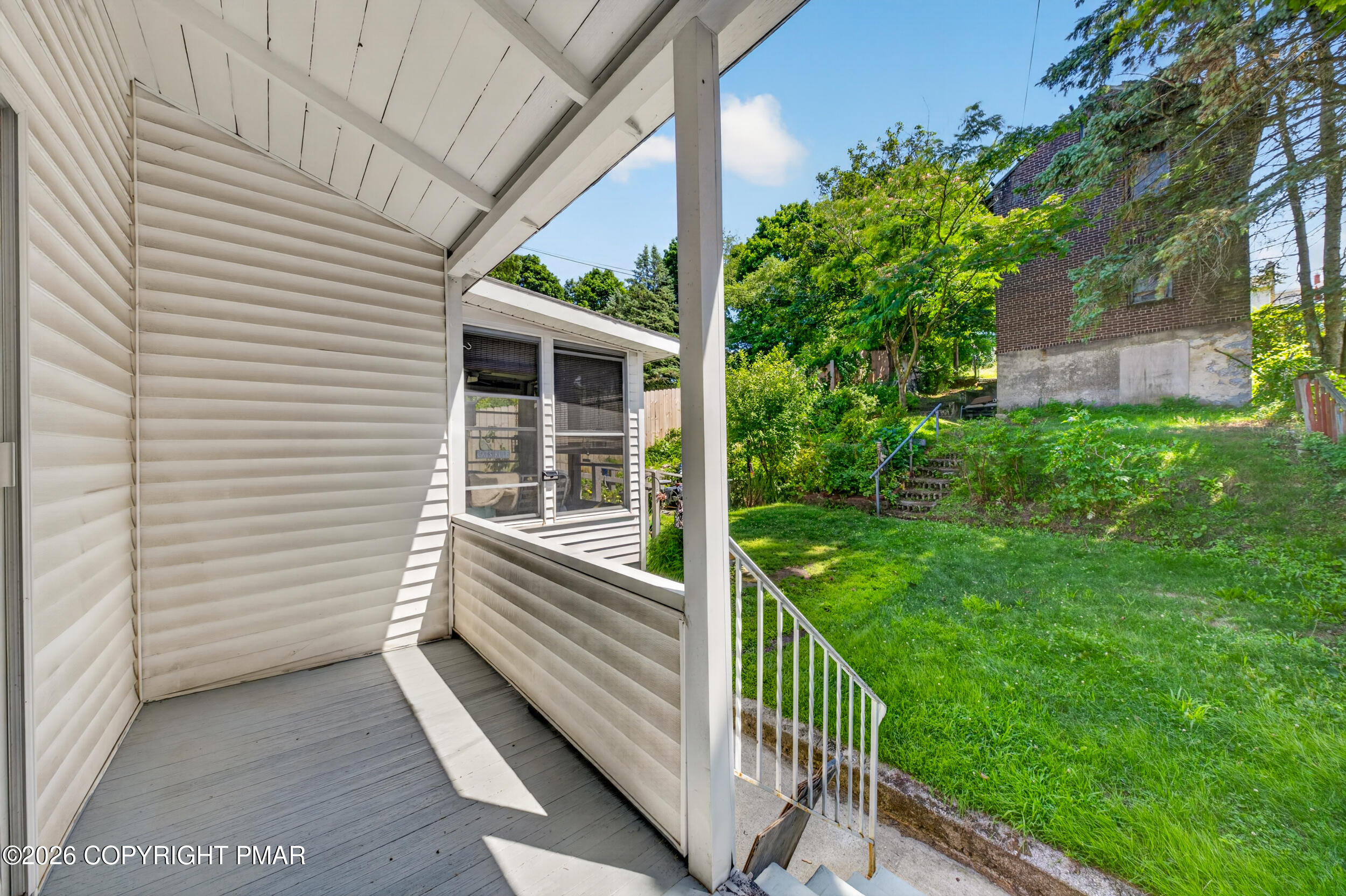 325 E Fell Street Property Photo 23