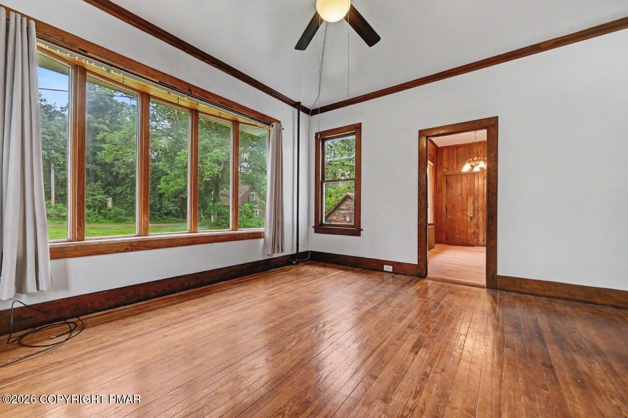 239 Meadowside Road Property Photo 11