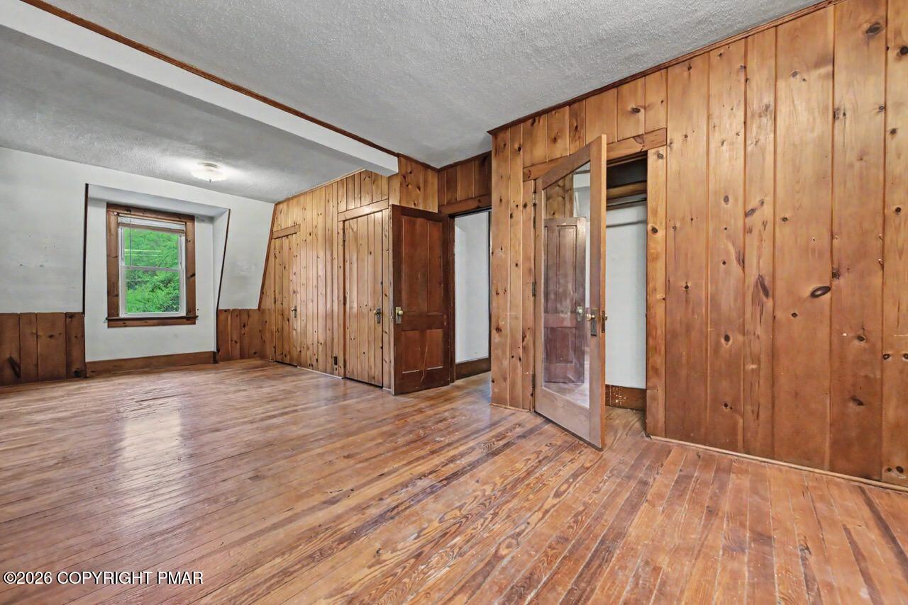 239 Meadowside Road Property Photo 30