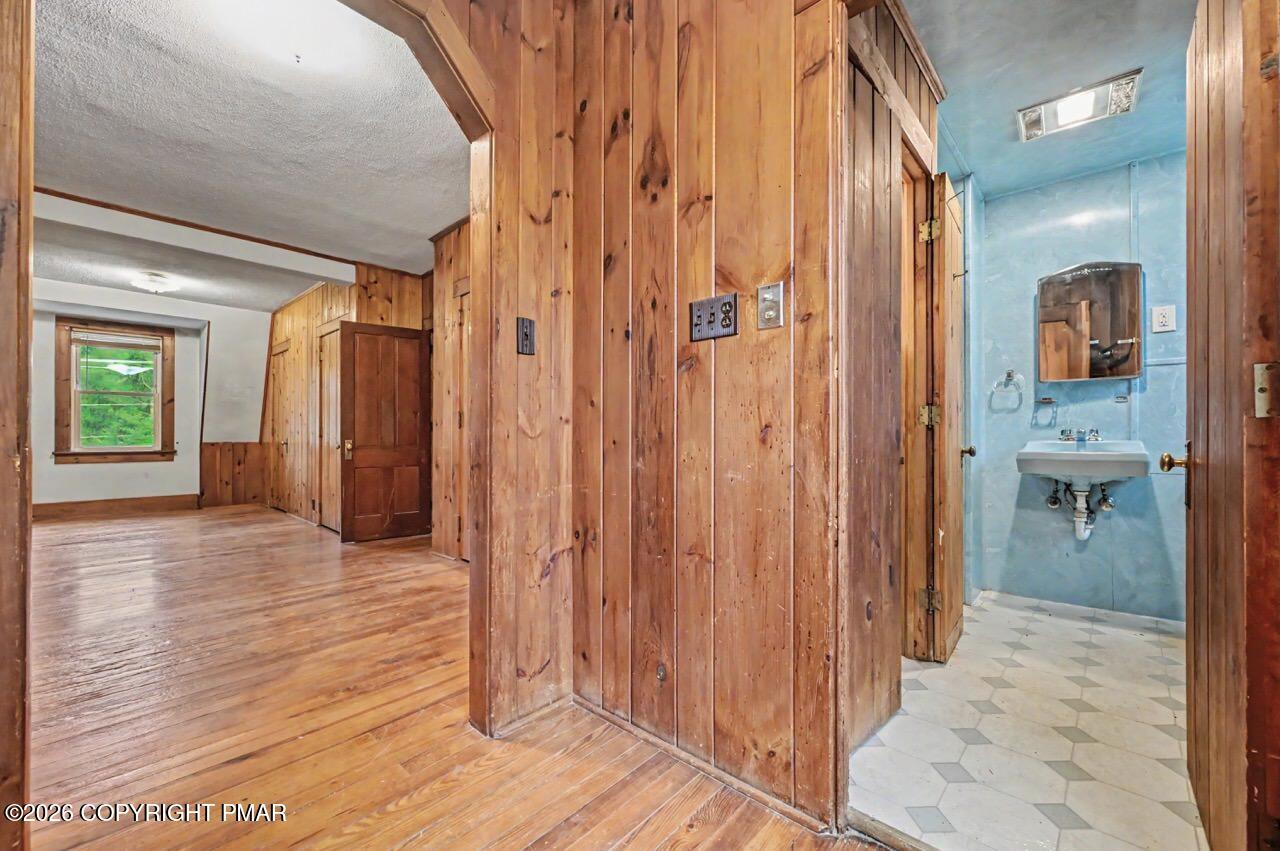 239 Meadowside Road Property Photo 34