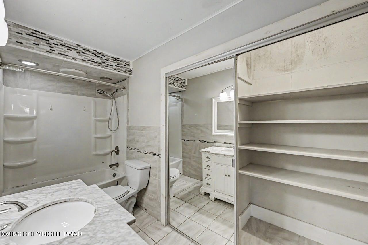 239 Meadowside Road Property Photo 46