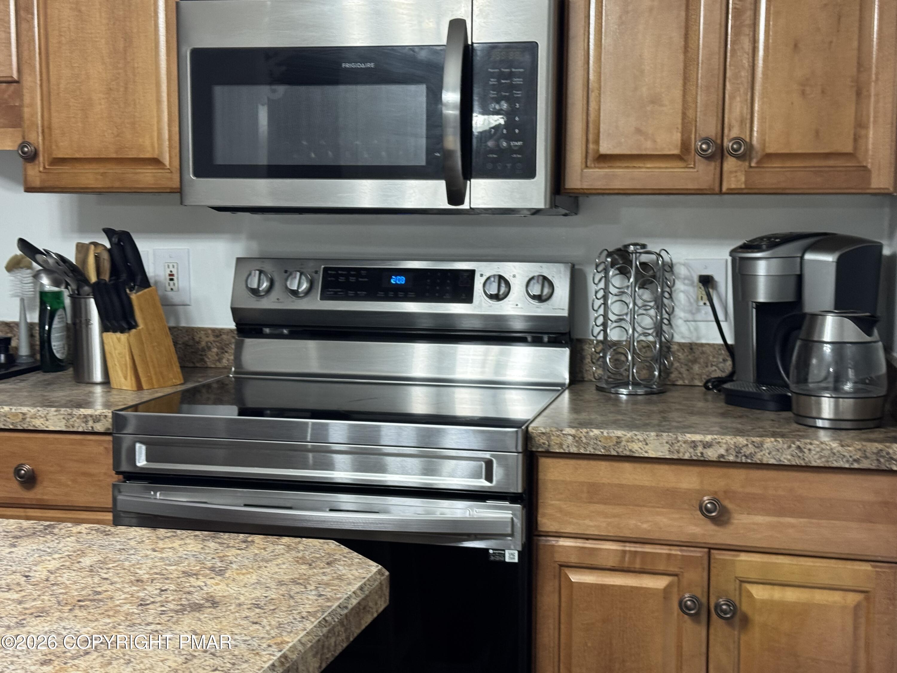 33 Seneca Road Property Photo 8