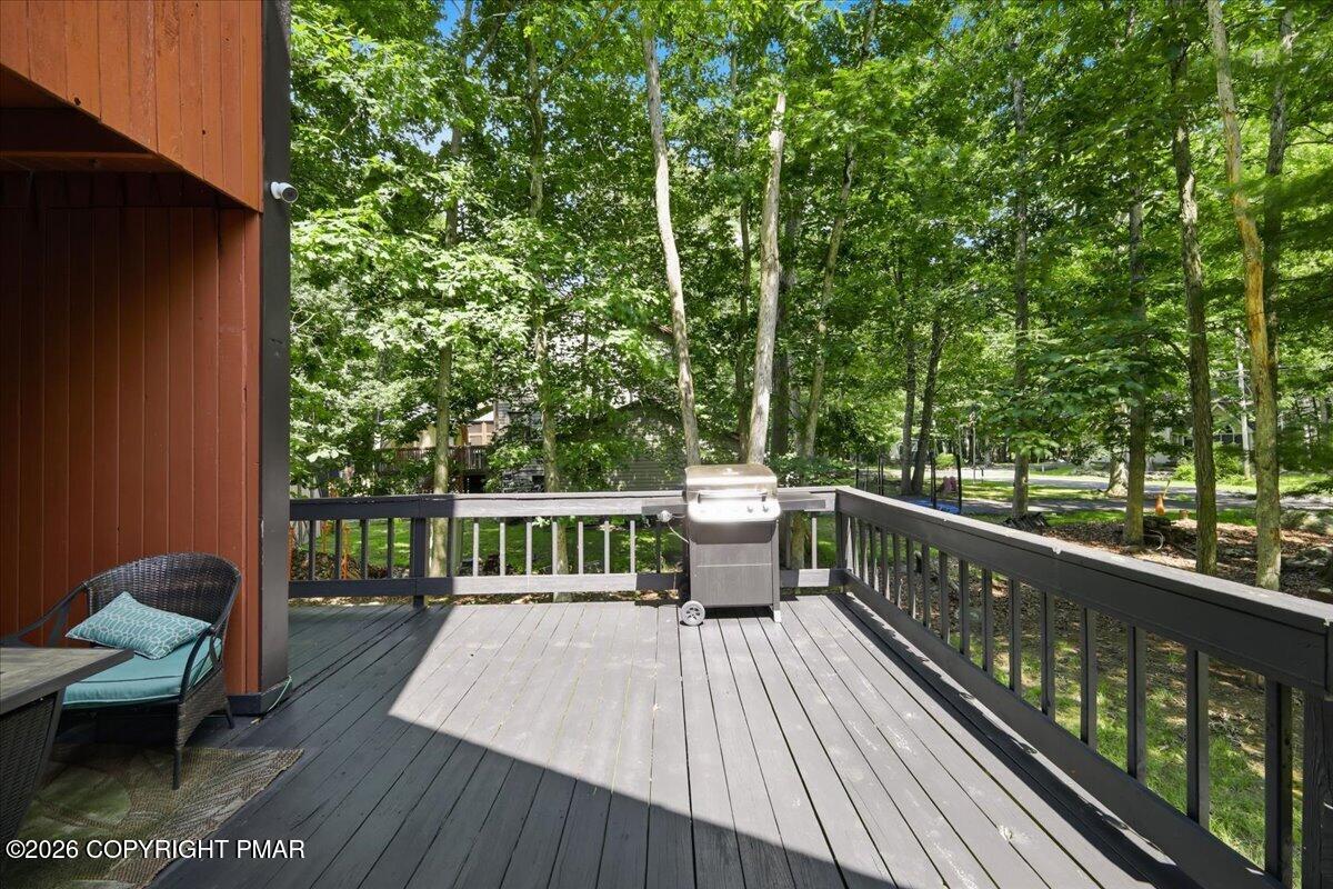 328 Fernwood Drive Property Photo 10