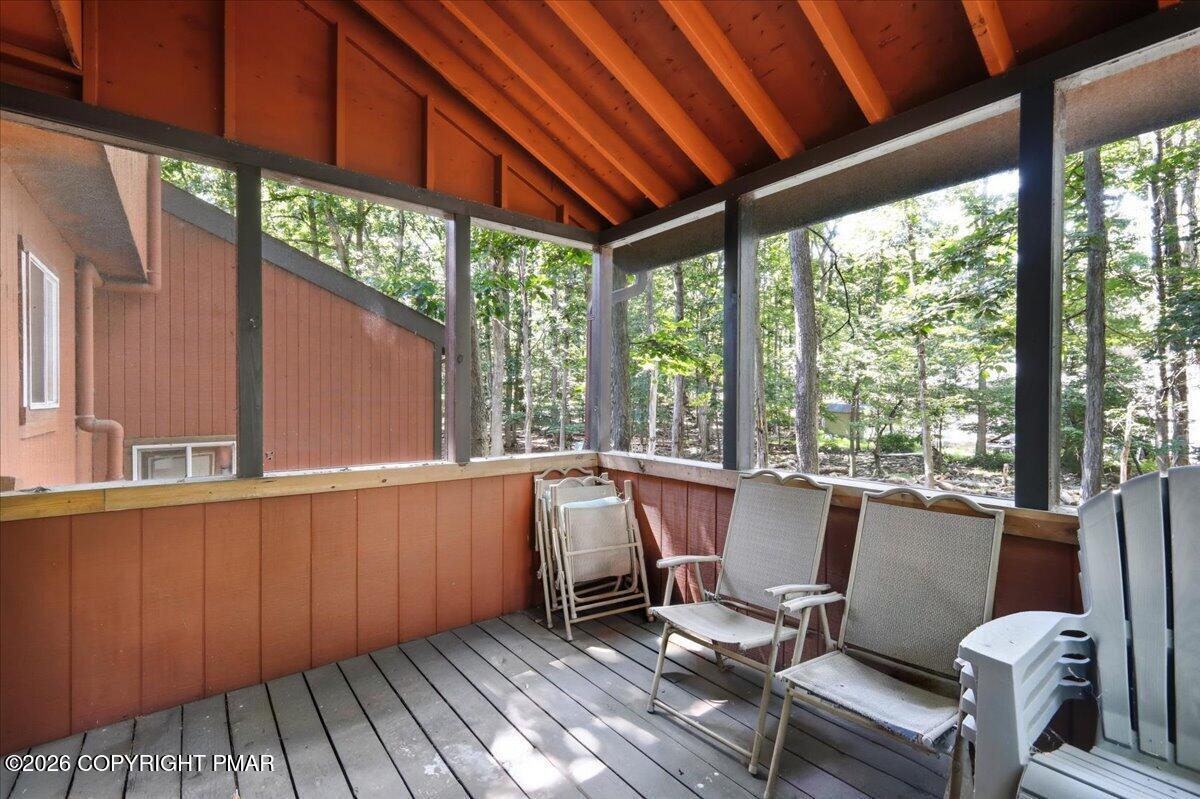 328 Fernwood Drive Property Photo 16