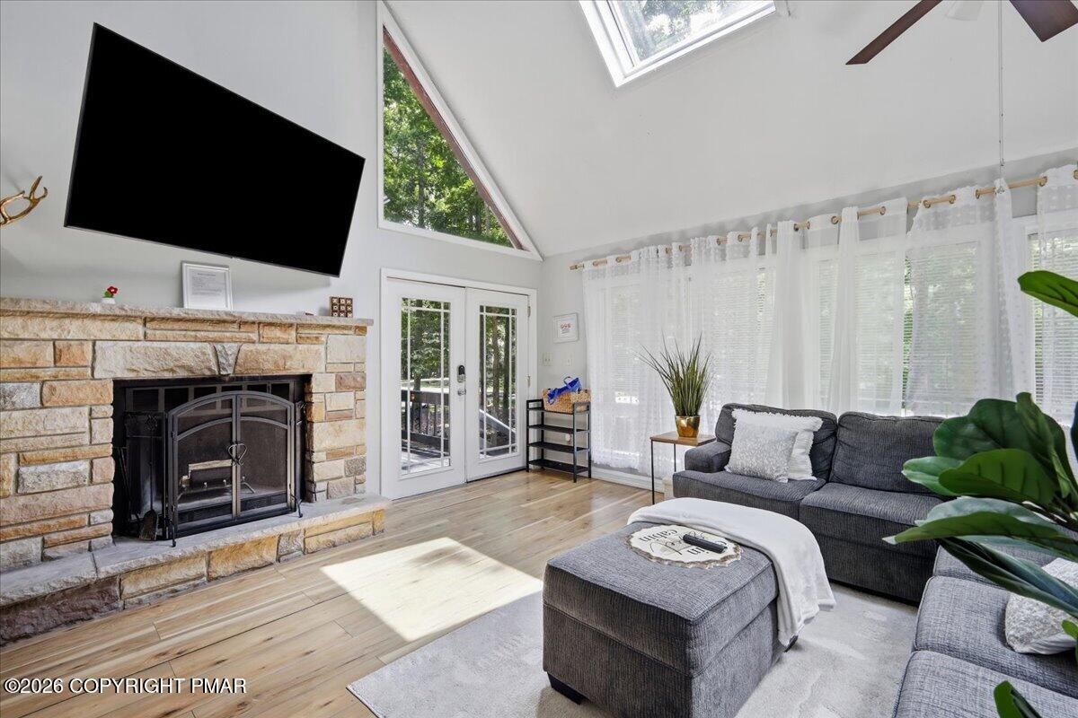 328 Fernwood Drive Property Photo 18