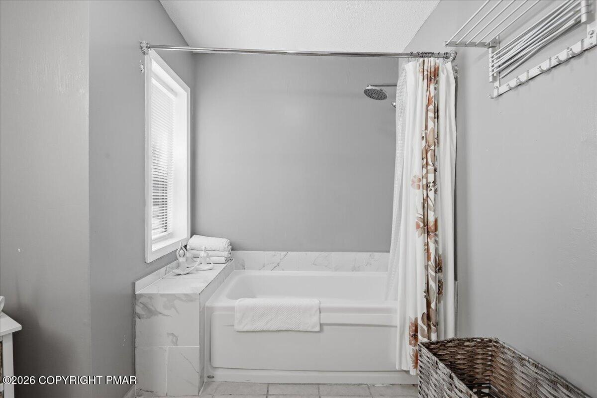 328 Fernwood Drive Property Photo 44