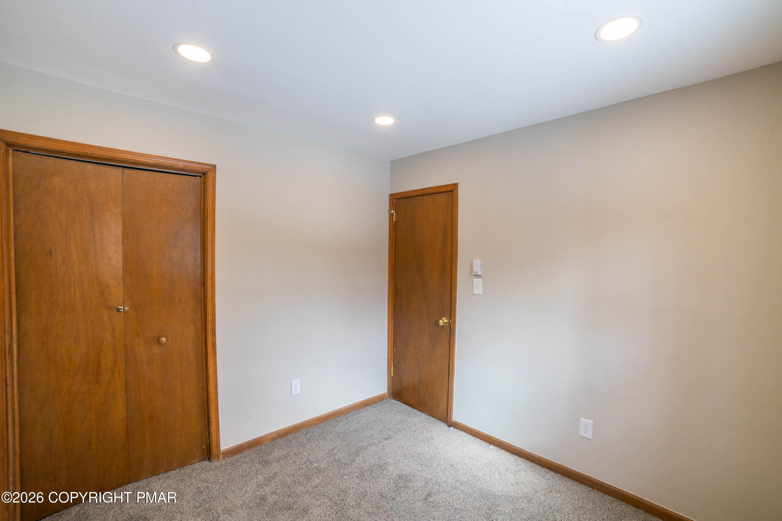 9640 Stony Hollow Drive Property Photo 12