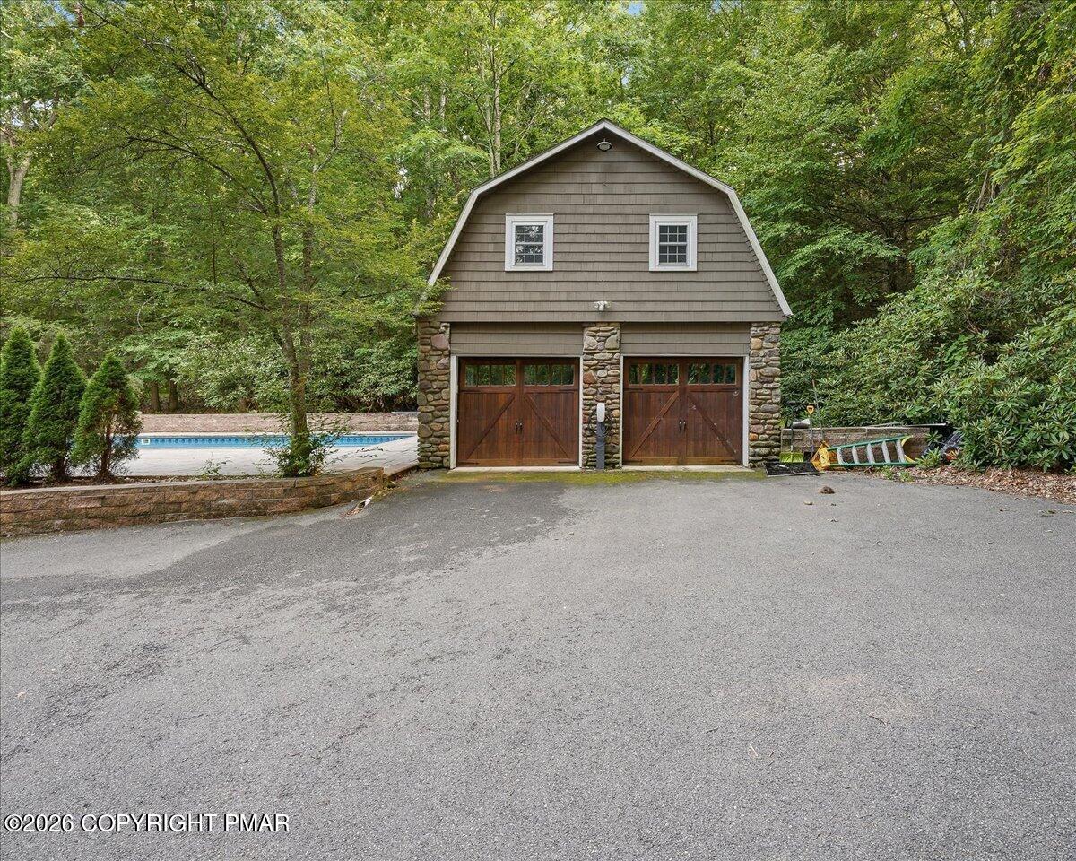 360 Babbling Brook Road Property Photo 39