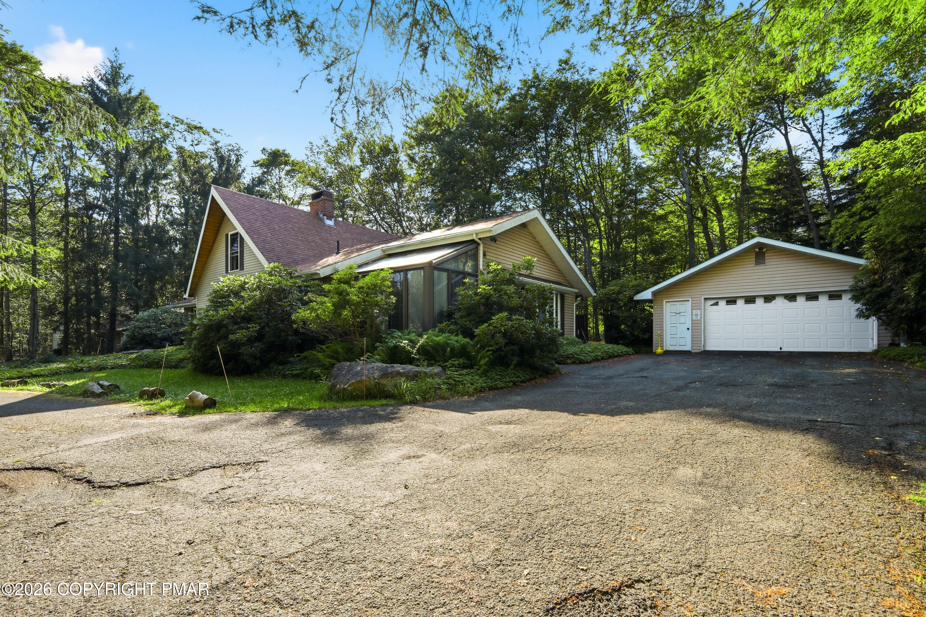 1271 Kilmer Road Property Photo 8