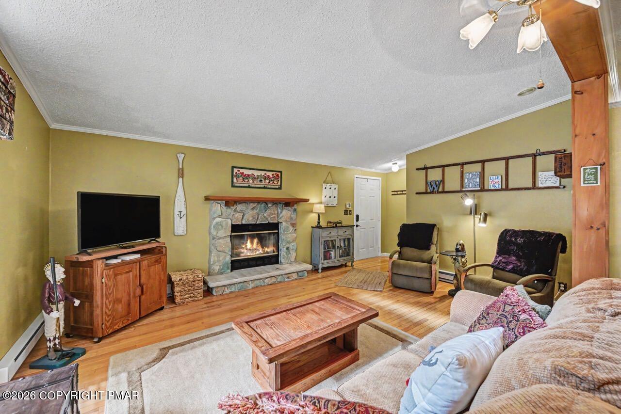 160 Ginsburg Circle Property Photo 10
