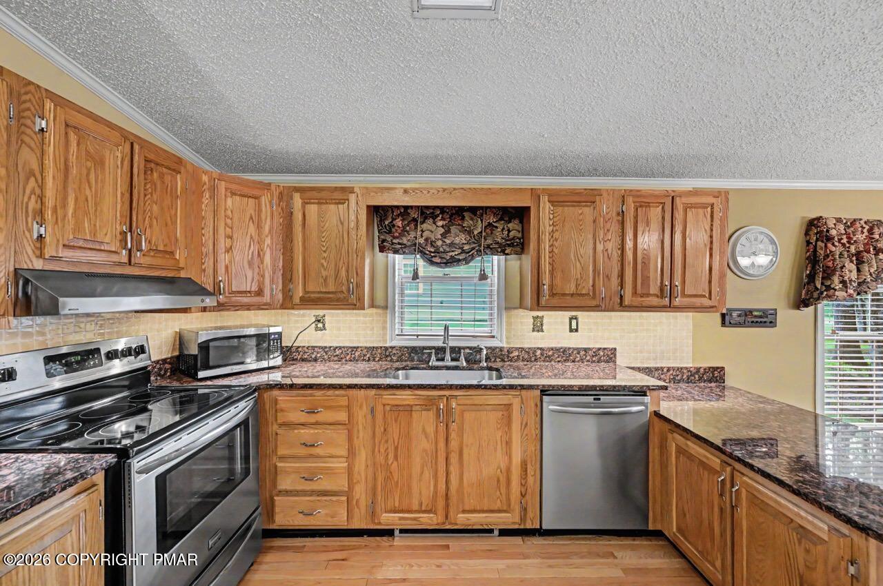 160 Ginsburg Circle Property Photo 24