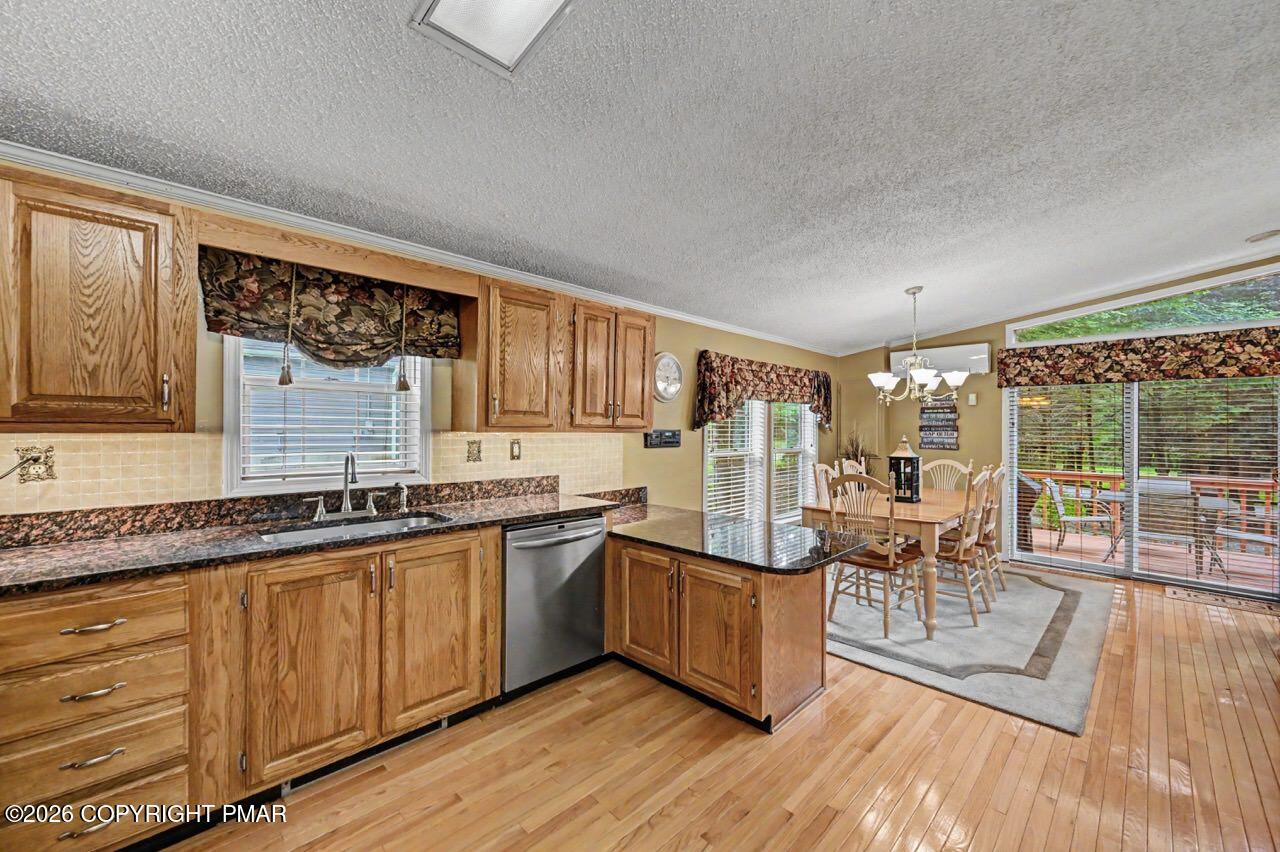 160 Ginsburg Circle Property Photo 25