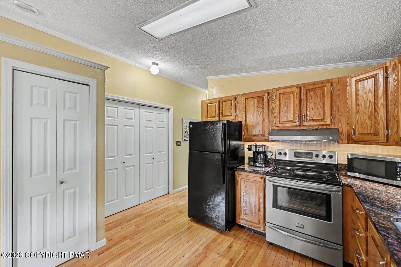 160 Ginsburg Circle Property Photo 27