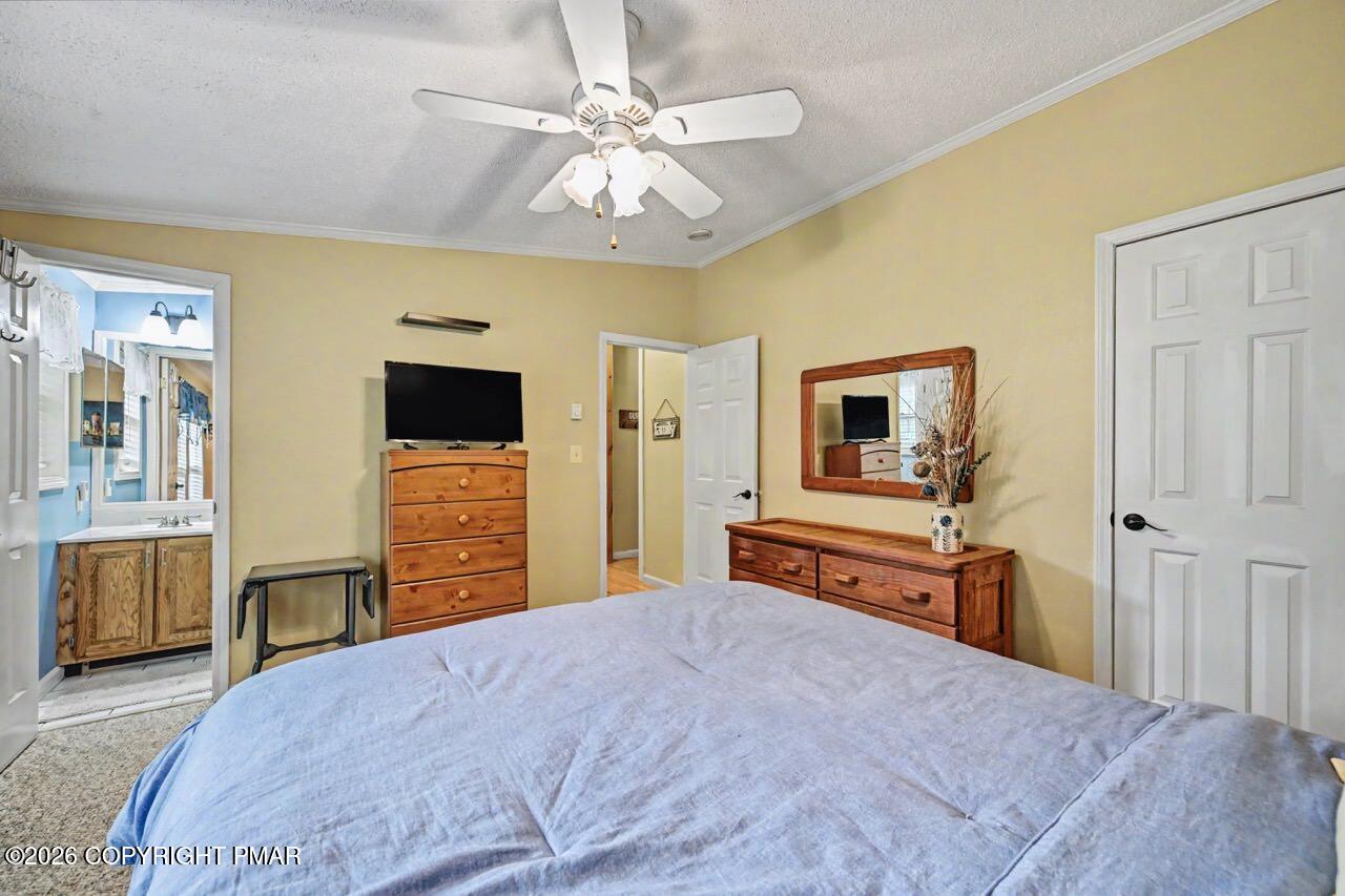 160 Ginsburg Circle Property Photo 32