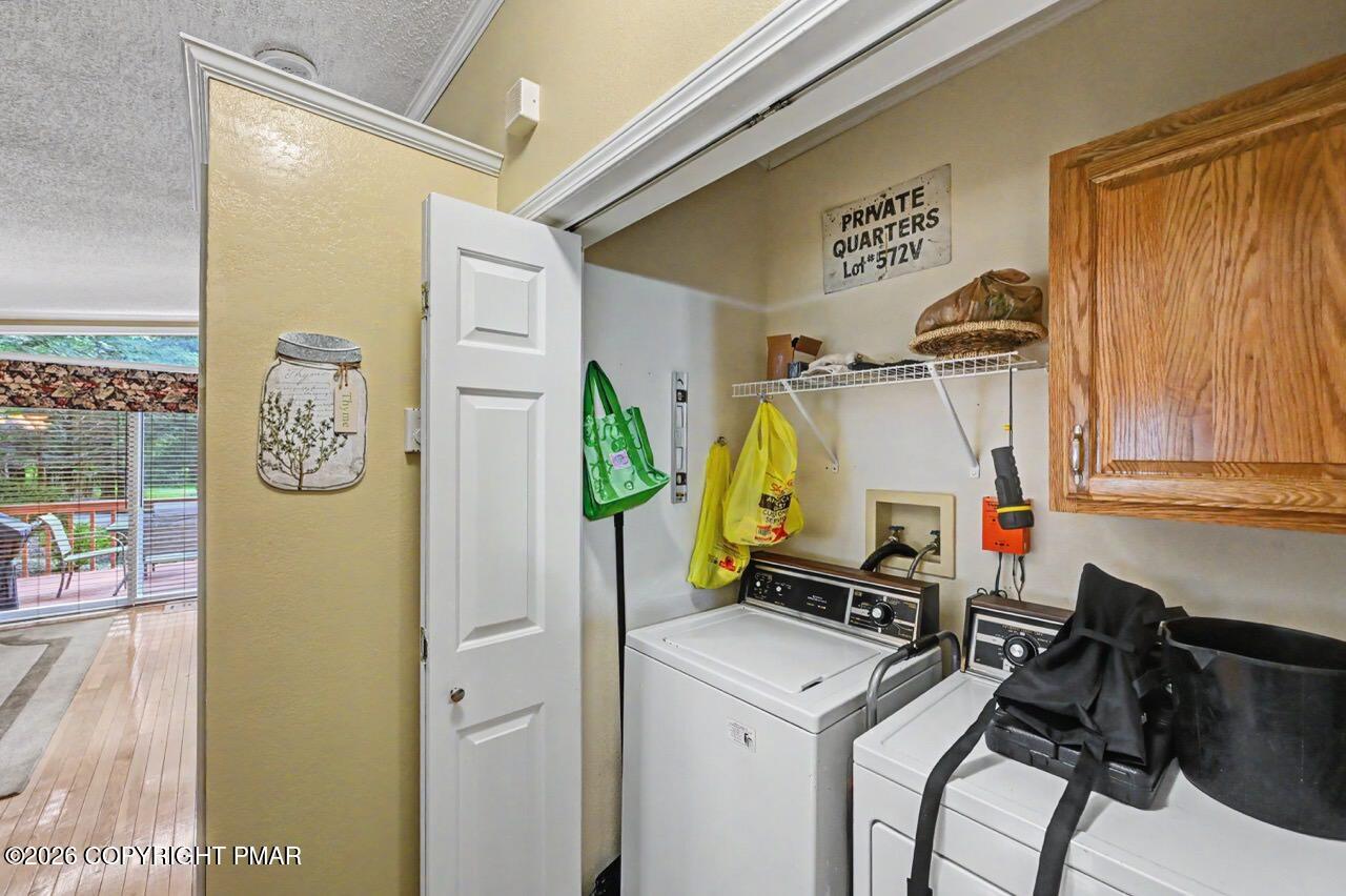 160 Ginsburg Circle Property Photo 44