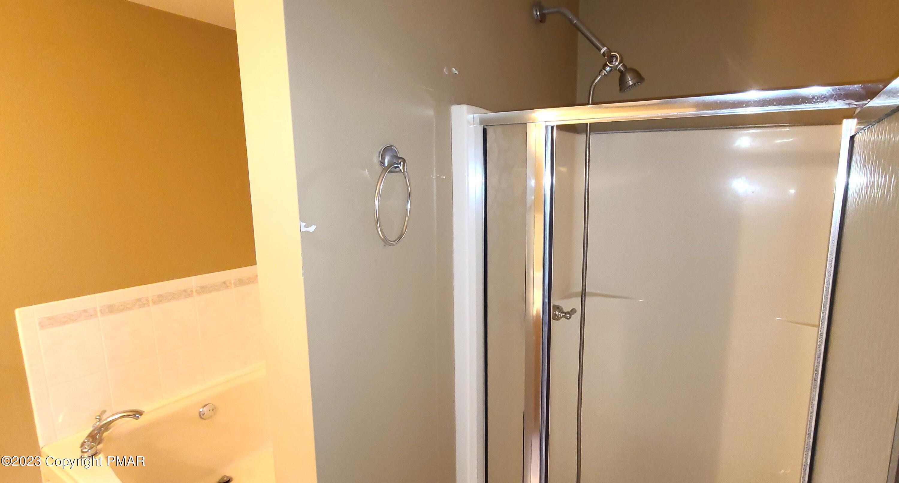 907 Thornberry Court Property Photo 24