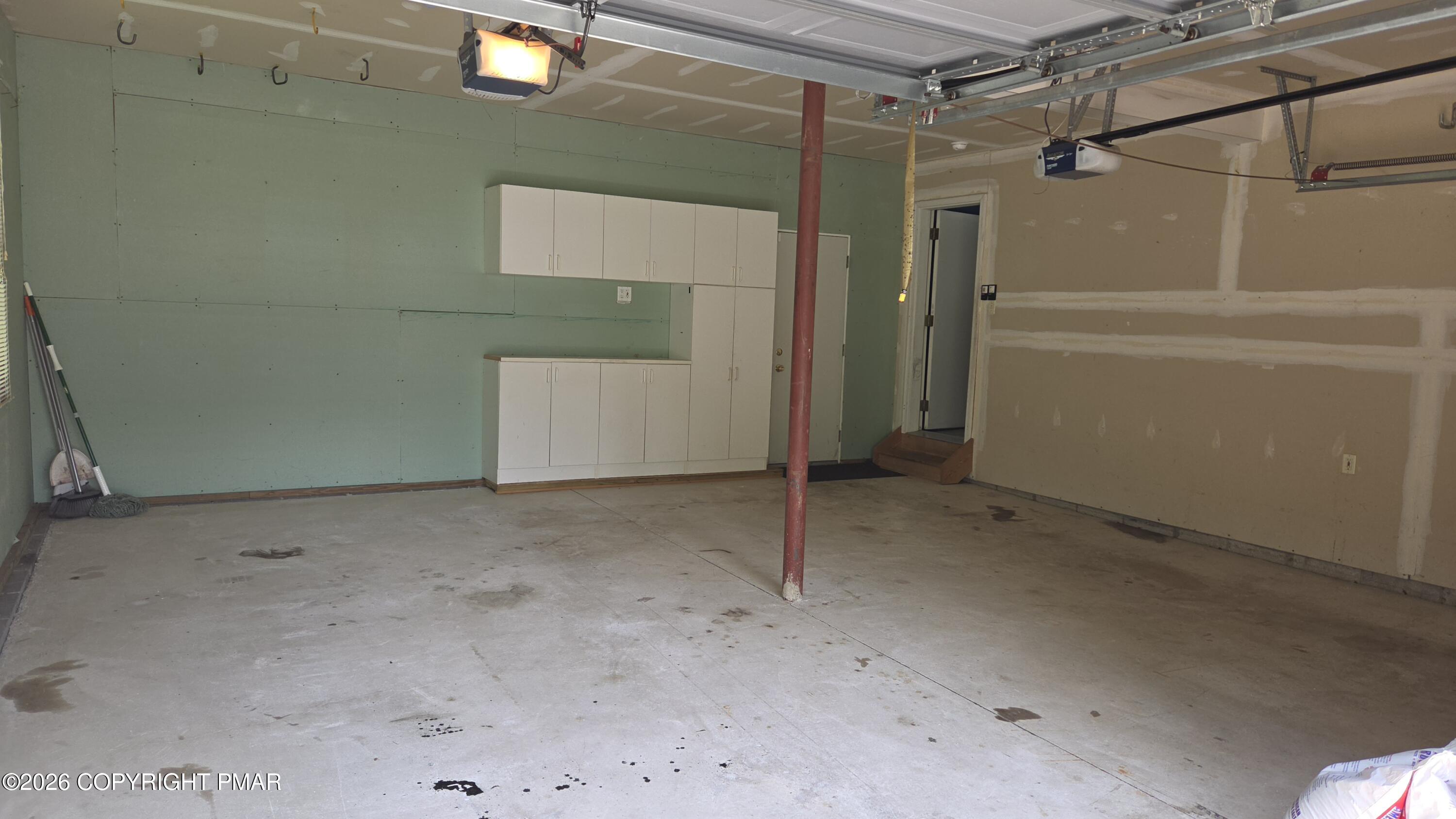907 Thornberry Court Property Photo 26