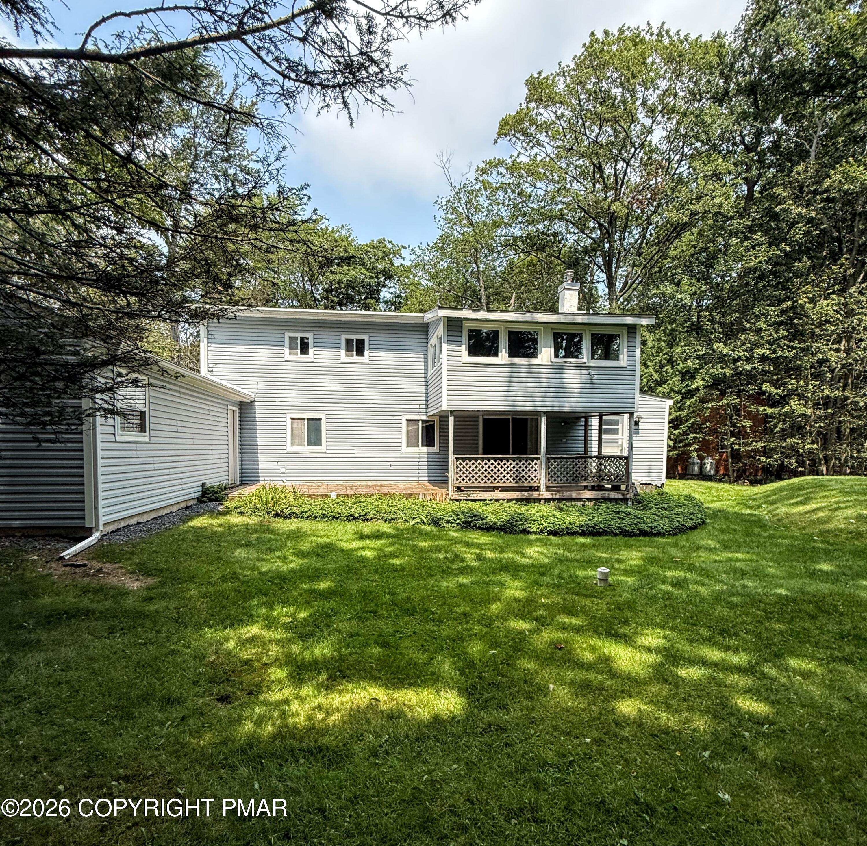 304 Leaf Street Property Photo 7