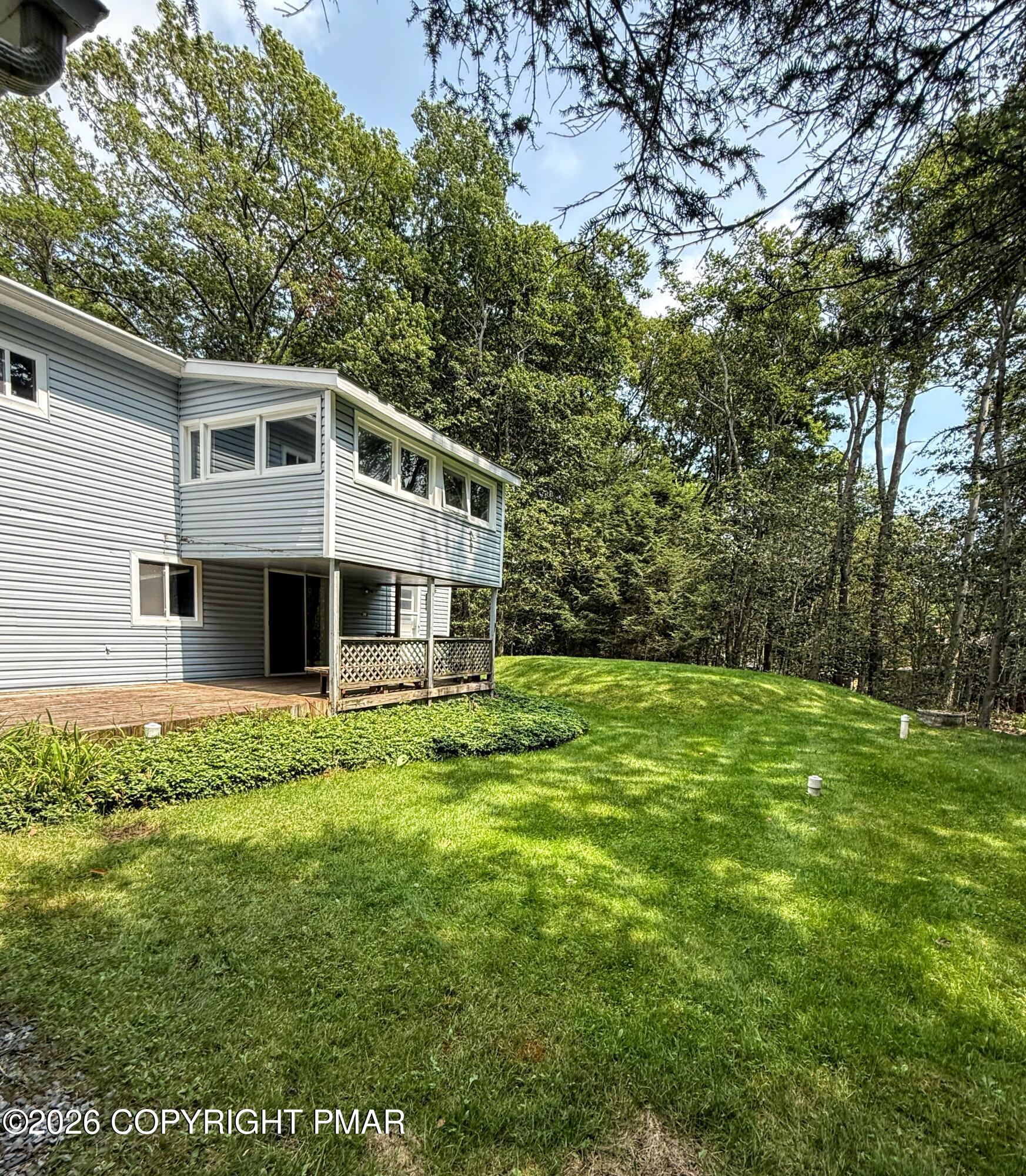 304 Leaf Street Property Photo 9