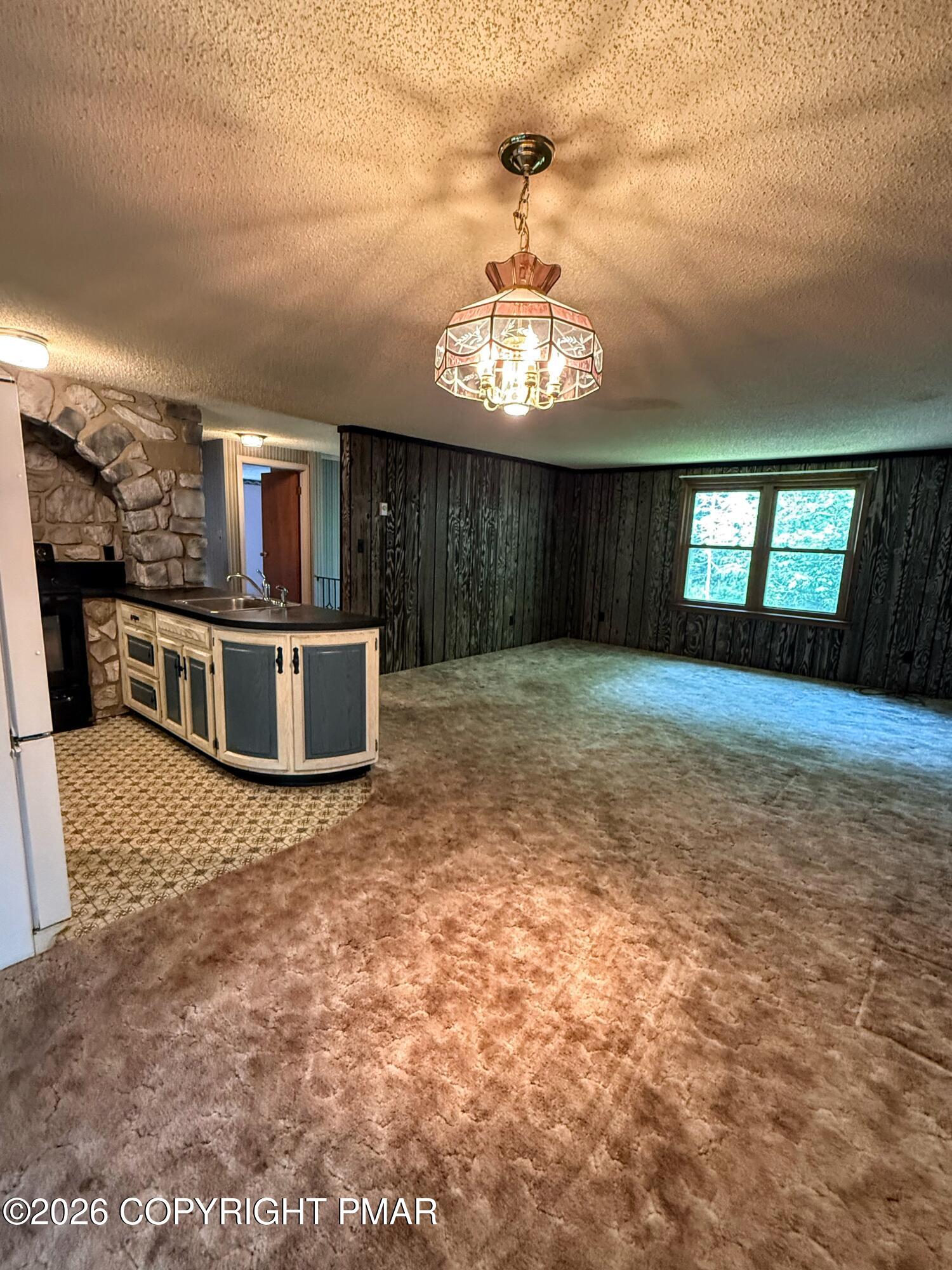 304 Leaf Street Property Photo 26