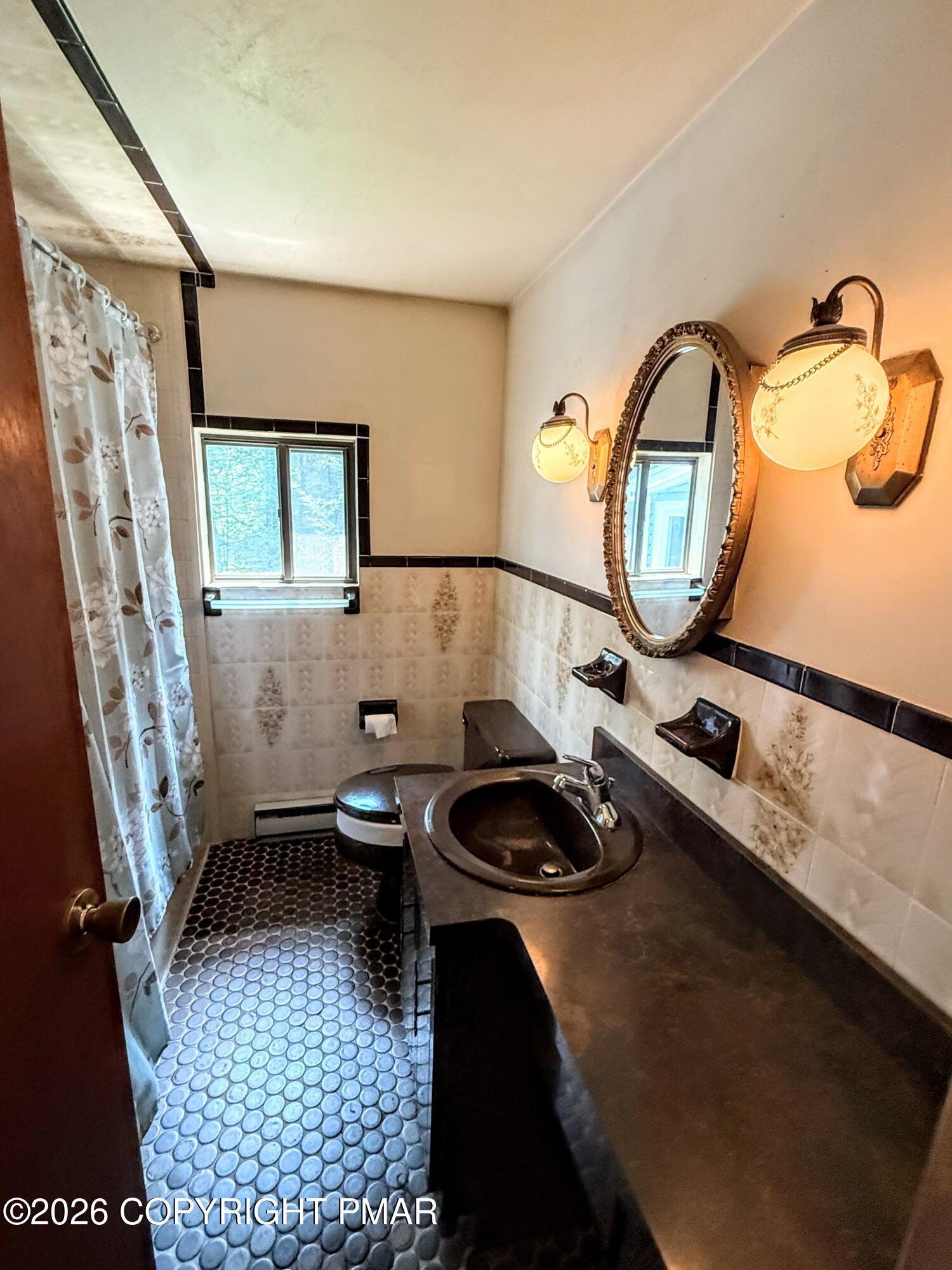 304 Leaf Street Property Photo 35