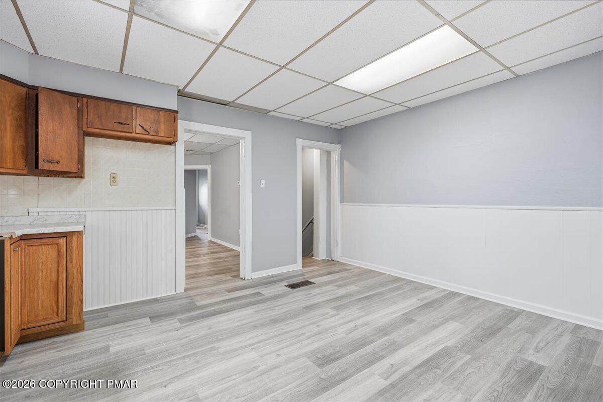 223 W High Street Property Photo 8