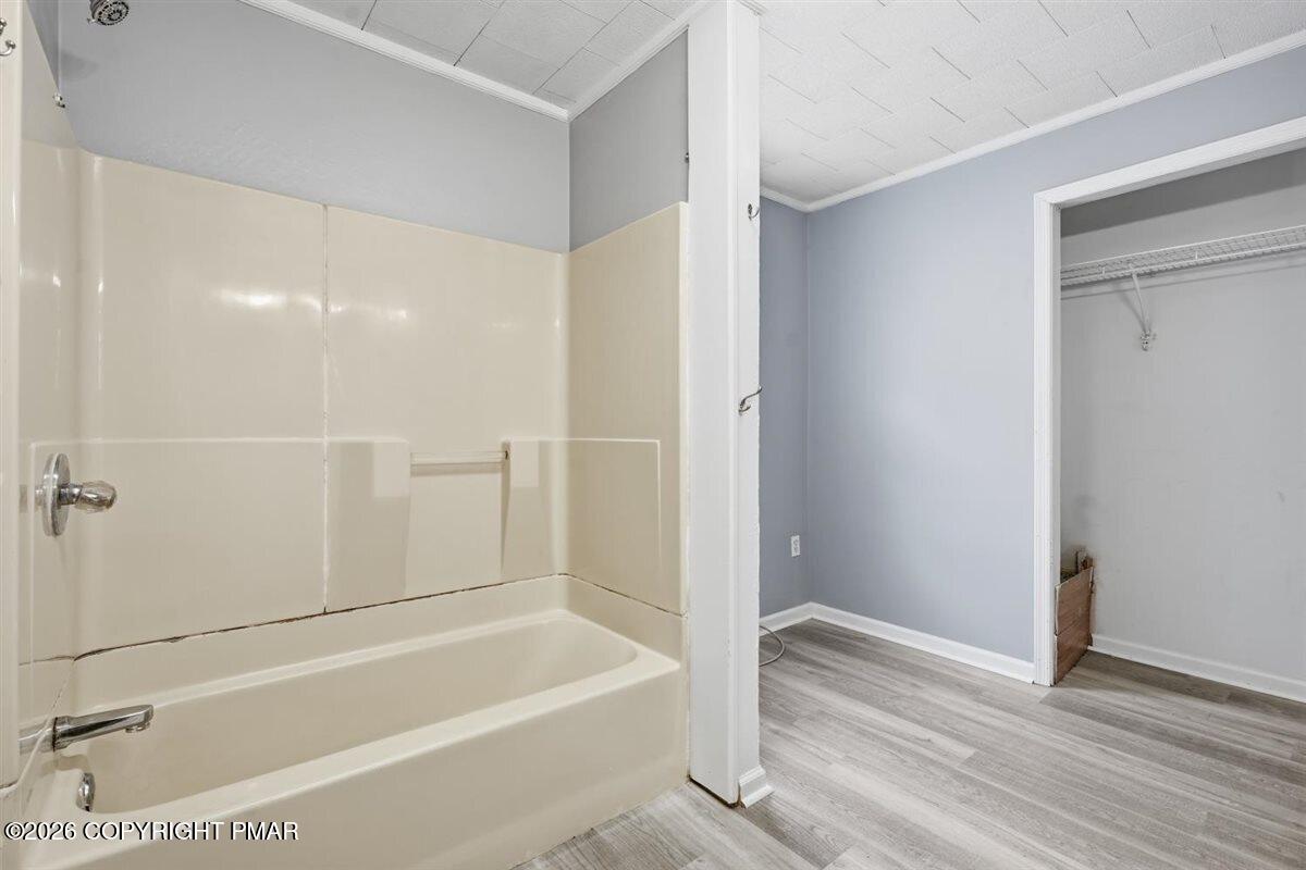 223 W High Street Property Photo 19