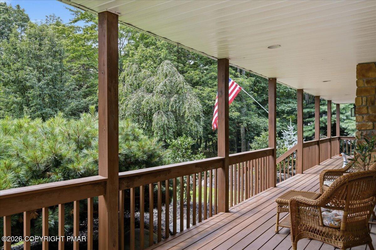 13 Jonathans Way Property Photo 6