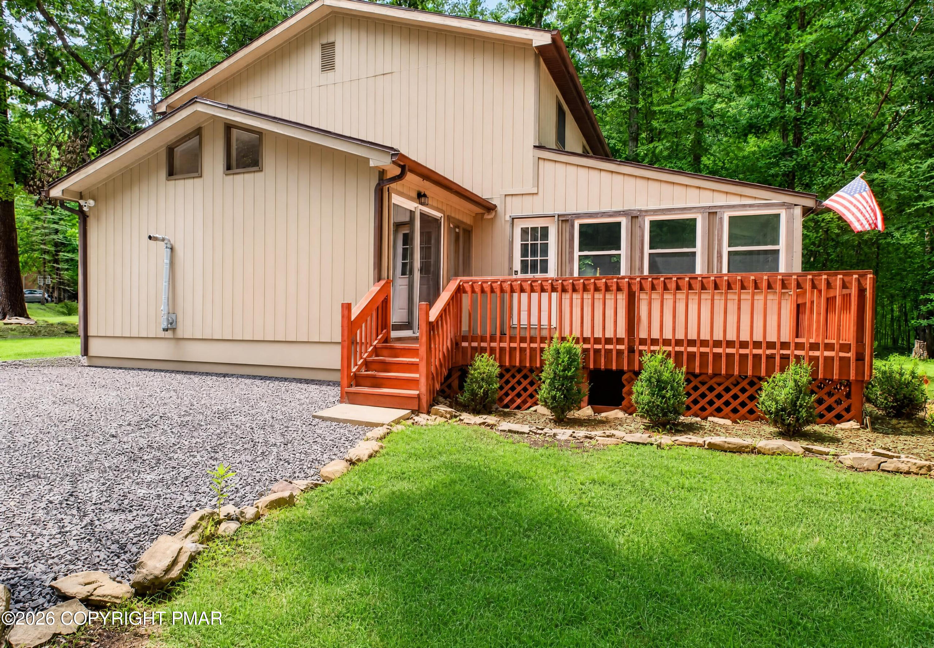 3232 Greenbriar Drive Property Photo 6